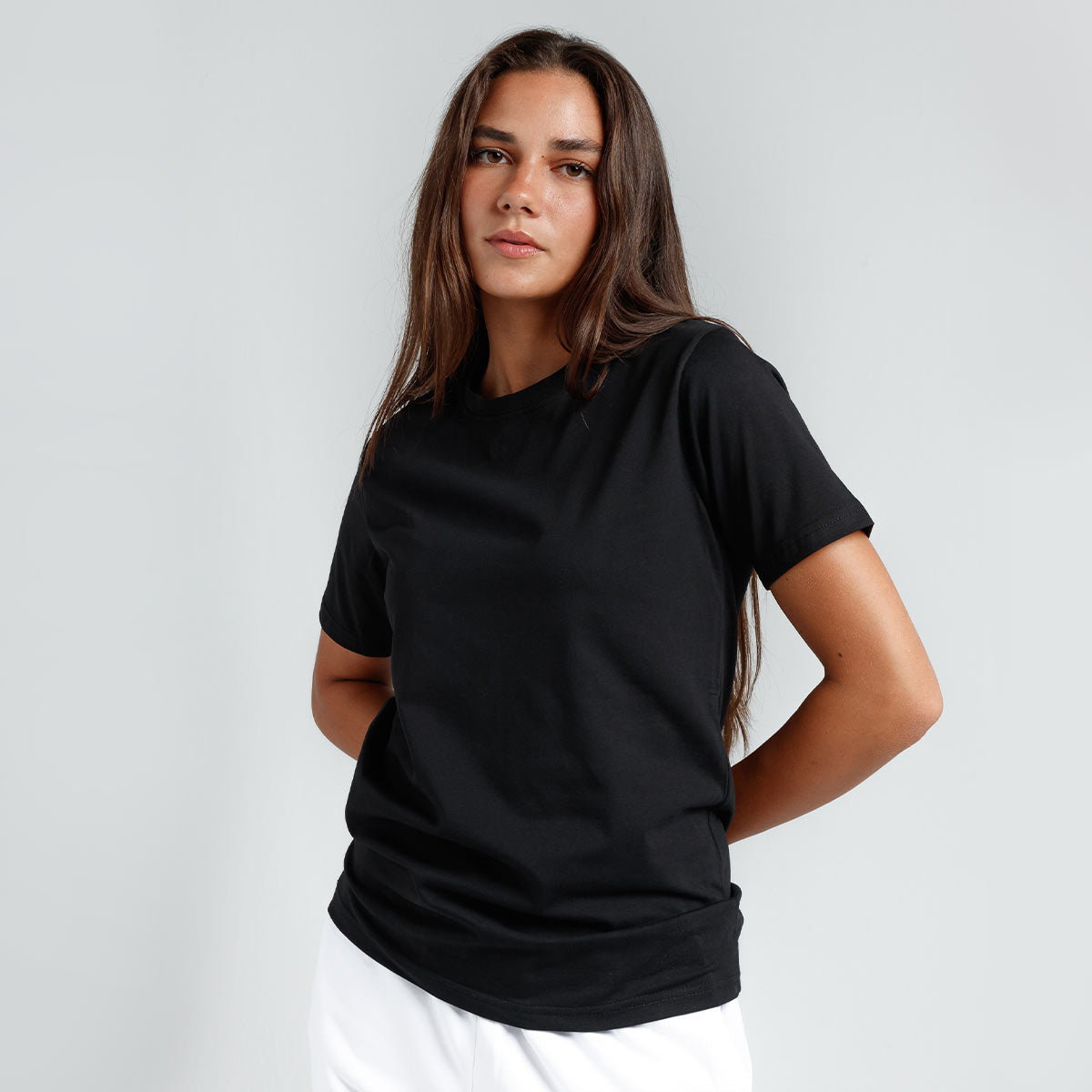 DELULU Unprinted Essentials collection